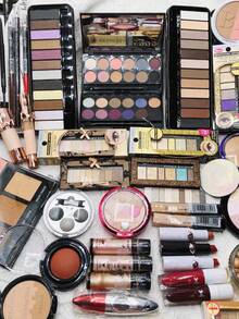 SURPRISE Makeup BOX, MYSTERY BOX MAKEUP The Makeup Products Included Are Eye Shadow, Eyebrow Pencil, Blush, Eyeliner, Mascara, Lipstick, Lip Liner, Cream Makeup Base, Powder, Foundation Makeup, Loose Powder And Much More. - 15PCS - View 6