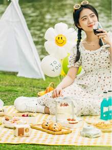 1pc Yellow Plaid Thickened Moisture-Proof Picnic Mat, Easy To Carry, Water Resistant For Outdoor Spring Outing, Camping, Beach Use