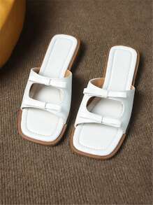 Chaussons D'été Élégants Et Polyvalents Pour Femmes De Style Français Avec Noeud Papillon Décoratif Exquis, Talons Bas De 2,3 Cm Vintages Et Creux, Parfaits Pour L'extérieur