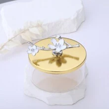 1 Piece Of Handmade Alloy Material Drip Glue Flower Aromatherapy Burner/Carbon Clip/Spice Jar/Tray/Jewelry Box/Incense Burner Set, Home Decoration Ornaments, Incense Burner Set, For Gift Giving, Home Fragrance,Halloween,Spooky,Autumn, Winter,Holiday,Festival Gifts Birthday Graduation