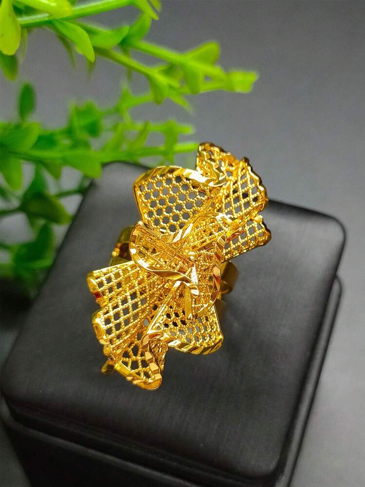 Hollow flower ring deals