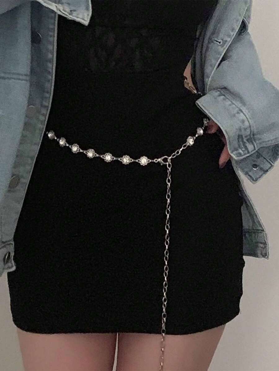 一款银合金材质的女士时尚花朵镶嵌腰链，适合万圣节、夏季、学校秋季等各种场合。