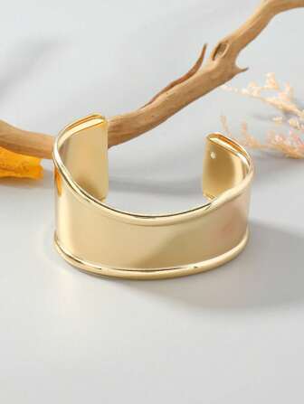 1pc Fashionable Asymmetrical Shaped Metal Open Bangle, Lightweight And Unique Armlet