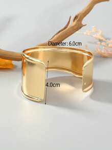 1pc Fashionable Asymmetrical Shaped Metal Open Bangle, Lightweight And Unique Armlet - Gold - View 3