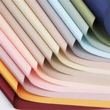 5 Stück/10 Stück/20 Stück Dekorpapier zum Einwickeln, wasserfestes florales Bouquet Einwickelpapier für Floristenbedarfe, Muttertagsgeschenke, Partydekoration, Blumenläden, Hochzeiten, Geburtstage und DIY Basteleien. Optionen beinhalten: Einfarbig mit Goldkanten, koreanischer Farbverlauf-Einzelbögen, transparente Glasbahn, einfarbiges matter Bouquet Papier mit Rosegoldrahmen und vintage Kraftpapier für Geschenkboxen., Weihnachten, Valentinstag