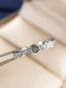 1 件蜂巢戒指女士珠宝 925 纯银精致时尚单戒指精美珠宝适合女孩约会生日礼物 - 滿鑽蜂巢戒指 - 查看 8