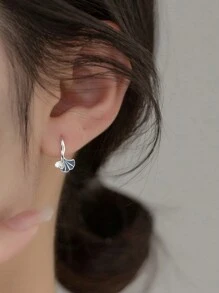 HuooNew 1pair Fashionable 925 Sterling Silver Ginkgo Leaf Stud Earrings, Gift For Women Holiday - Silver - View 3
