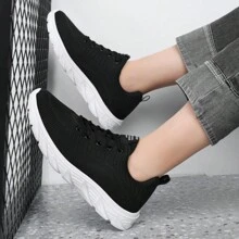 Men's Plus Size Casual Sports Shoes, New Breathable Mesh Fabric Comfortable Sneakers, Versatile Simple Design, Suitable For All Seasons