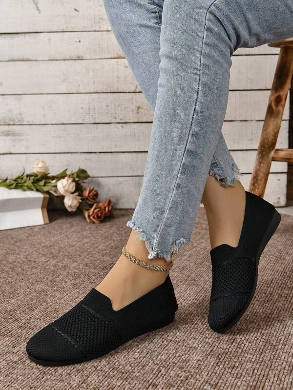 Women's Comfortable & Breathable Flat Slip-On Casual Sports Shoes