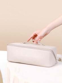 1 pieza Bolsa de almacenamiento en forma de almohada para secador de pelo, bolsa de almacenamiento portátil de PU a prueba de polvo para secador de pelo sin hojas, rizador, hierro rizador, para viajes, con compartimentos para cosméticos, útiles escolares y artículos de aseo.