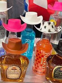 10PCS/30PCS/1 Set Of Mini Cowboy Hats, Plastic Mini Party Hats, Party Favors, Cowboy Hats, Suitable For Party Accessories, Doll Decorations, Game Cake Decorations, Wine Bottle Decorations, DIY Crafts - Black - View 4