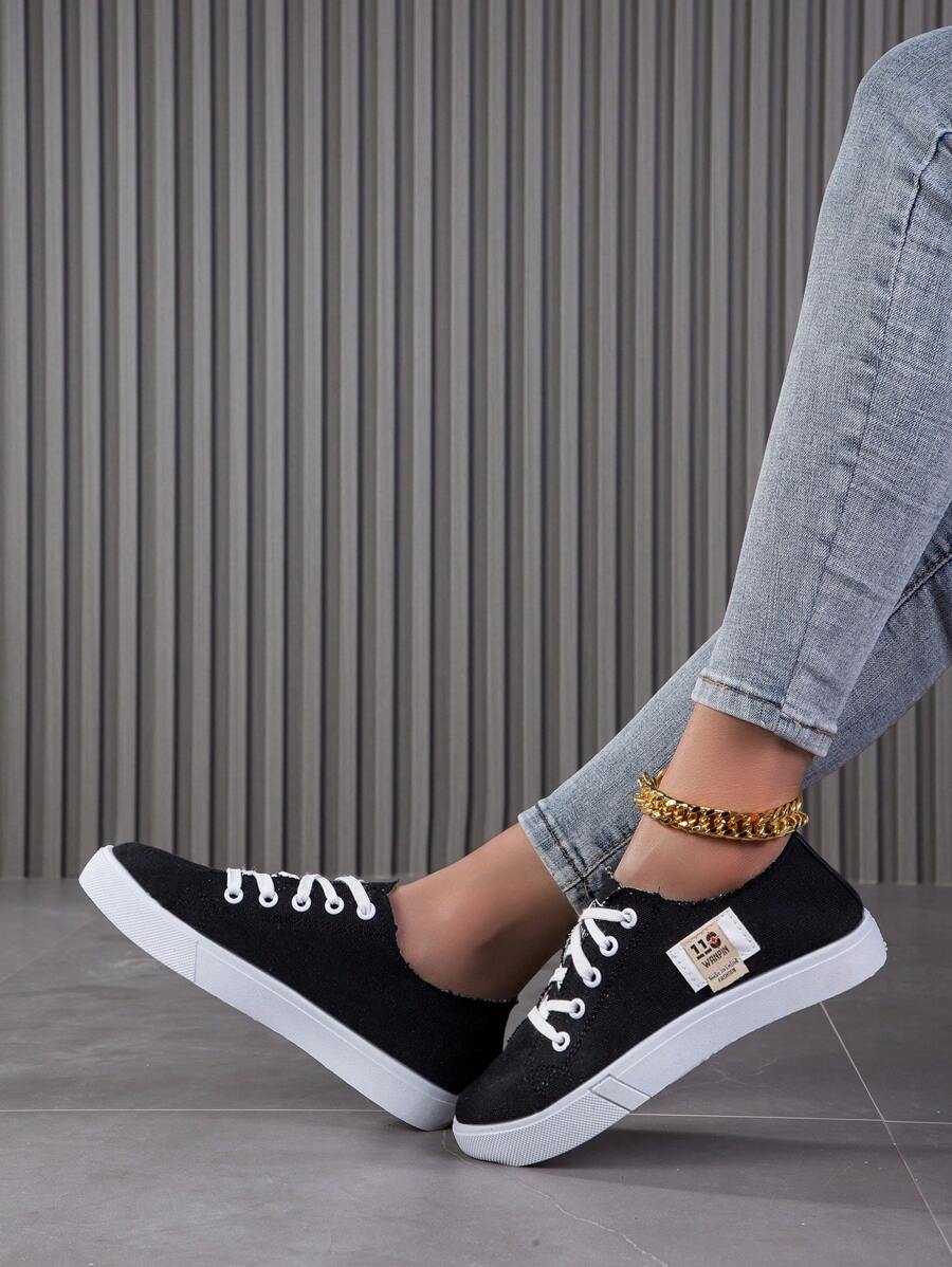 Ladies' Flat Canvas Casual Sports Shoes, Multifunctional Low Top Lace-Up Skate Shoes - Black - View 1