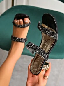 2024夏季新款粗跟外穿涼鞋,時尚高跟鑽石涼鞋搭配裙子,大尺寸可用 - 黑色 - 查看 4