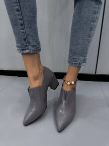 British Style Women's Fashionable Embossed Pointed Toe Deep Mouth Shoes Versatile Gray High Heel Thick Heel Comfortable Shoes