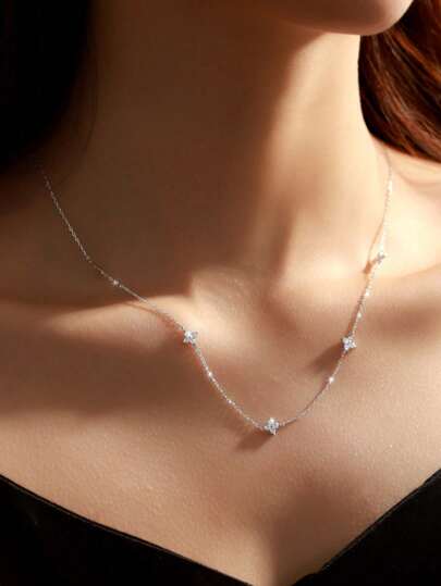 ELSEDES 1قطعة قلادة فضية يدوية بإطار S925 وحجر كريم مرصع بطراز جديد وعصري للمرأة ، تتميز بجاذبية أزياء مجوهرات ملائمة للارتداء اليومي ، السهرة ، الذكرى ، الزفاف ، الخطوبة ، الزفاف