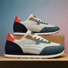 (Petit Modèle) Baskets de sport casual pour hommes, chaussures de skate pour étudiants, chaussures Gump à lacets bicolores, rouge de Noël, idéales pour assortir avec des jeans et des sports - Beige - Voir 2
