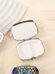 便攜式 2 隔間藥丸收納盒和珠寶收納盒,帶內置鏡子。隨時隨地保持井井有條,提升您的美麗。裝飾藥物和維生素管理器。完美的禮物創意 - 銀色 - 查看 2