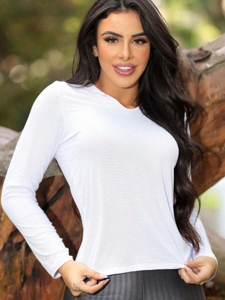 Camiseta Manga Longa com Capuz Dry Fit Poliamida Moda Fitness Esporte Academia - Branco - Visão 1