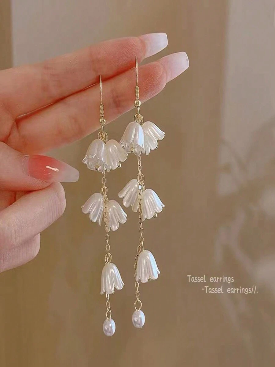 Superb White Flower Earrings For Women, Long Tassel Design With High Sense Of Style, Popular And Chic Ear Accessories That Bring Sweetness