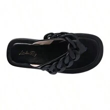 Zing Link Chain Thong Flats - Black - View 4