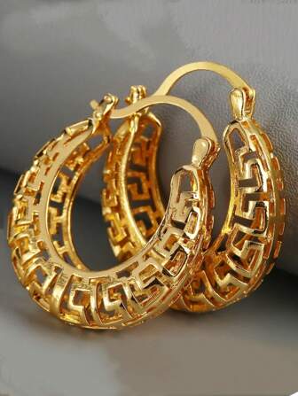 1 Pair Fashionable Hollowed Out Minimalist Fashion Earrings New Carved Pattern Ear Accessories