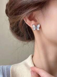 1pc Skc Gradient Blue Crystal Butterfly Stud Earring For Women, 2024 New Arrival Unique Design Fashionable Light Luxury & Elegant Ear Jewelry