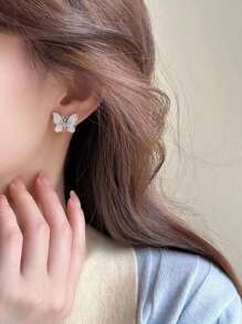 1pc Skc Gradient Blue Crystal Butterfly Stud Earring For Women, 2024 New Arrival Unique Design Fashionable Light Luxury & Elegant Ear Jewelry