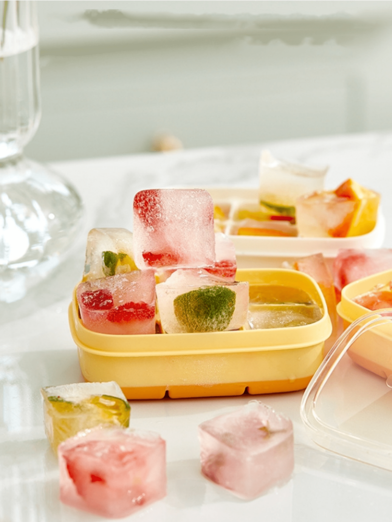 1pc Household Silicone Ice Cube Tray With Lid, Freezer Mold For Making Ice Cubes At Home And