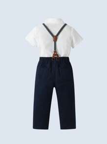 年輕男孩禮服二件套裝，包括白色短袖揚領襯衫和蝴蝶結長褲，時尚帥氣，適用於生日派對、婚禮、表演和宴會