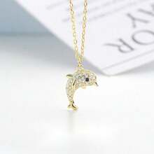 1 件可爱闪亮水钻海豚吊坠项链，时尚海洋风格奢华项链，送给女孩的完美礼物 - 金色 - 查看 4