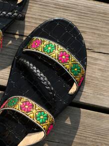 Women's Floral Embroidered Woven Strap Slip-On Flat Slippers, Suitable For Casual Wear, Travel And Beach - Green - View 6