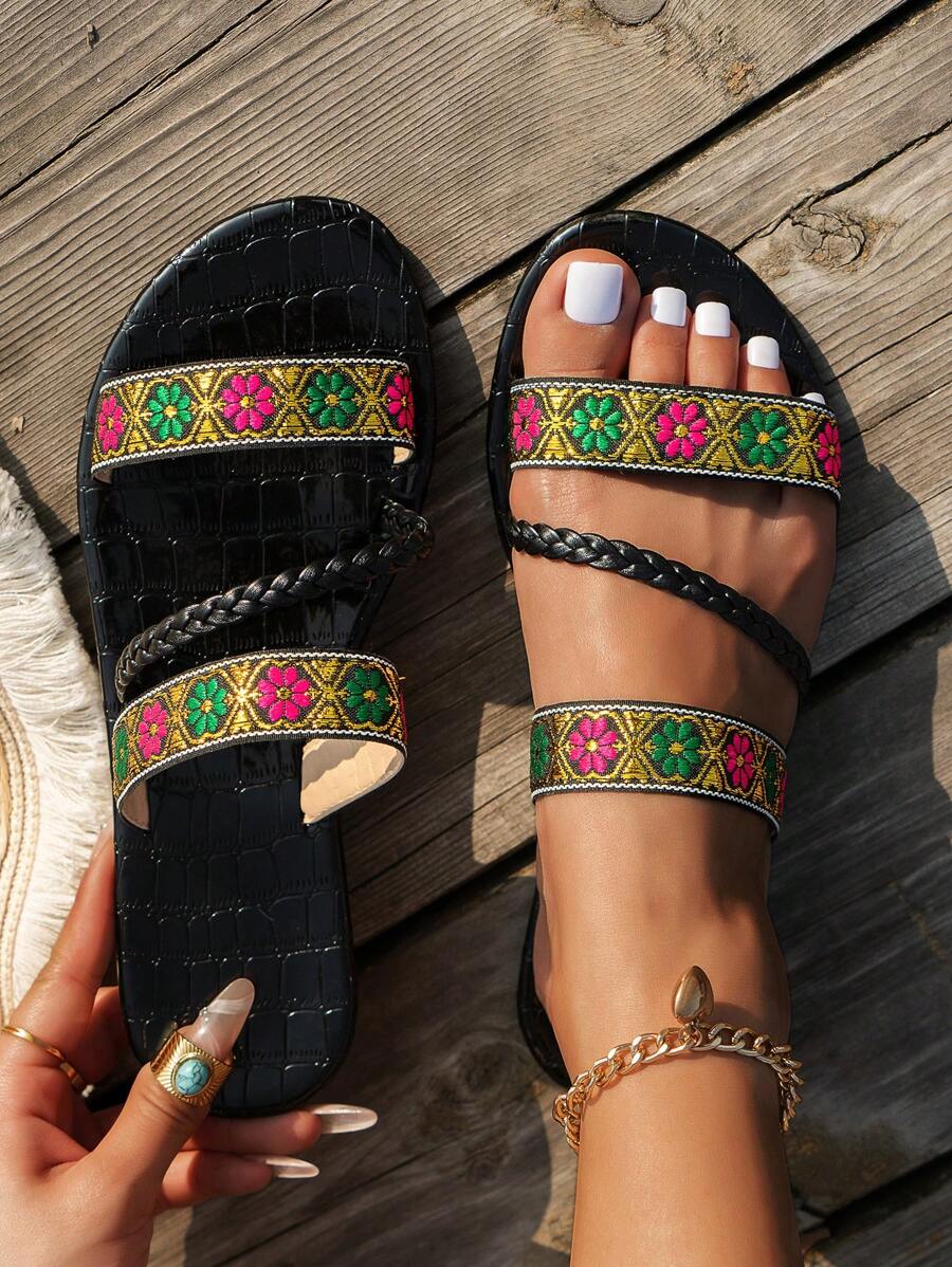 Women's Floral Embroidered Woven Strap Slip-On Flat Slippers, Suitable For Casual Wear, Travel And Beach - Green - View 1
