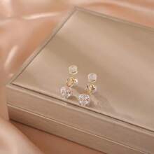 1pair Fashionable Faux Pearl & Cubic Zirconia Short Clip On Ear Cuffs For Women, Small & Versatile Accessories Suitable For Daily Wear, Wedding & Bride Without Ear Holes