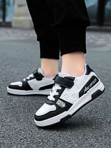 1 Pair Boys' Letter Print Leather-Surfaced Waterproof Casual Comfortable Flat Outdoor Black & White Athletic Shoes, Suitable For Spring & Autumn - Black and White - View 3