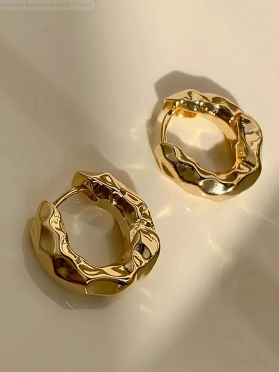1pair Copper Vintage Geometric Asymmetrical Hoop Earrings For Dating Gift - Golden - View 1