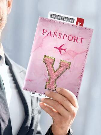 Cartera De Pasaporte Para Mujeres Hombres Rfid Vintage, Con Cubierta De Pasaporte De Negocios Y Soporte Para Tarjetas De Crédito Portátil Y Multifunción, Funda De Cartera De Piel Sintética Para Viajes En Avión. Cubiertas De Pasaporte De Piel Sintética Para Adolescentes. Accesorios De Viaje Para La Vuelta A La Escuela. Premium De Casos De Pasaporte Minimalista Con Letra Inicial Para Chicas, Estudiantes Y Unisex. Bolsa De Pasaporte De Viaje De Accesorios Para La Vuelta A La Escuela