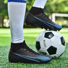 Men Striped Pattern Lace Up Front Soccer Shoes, Sporty Outdoor Sneakers