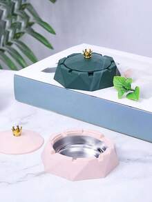1 Pieza Cenicero Con Tapa Y Decoración De Corona Para Oficina Y Hogar, Cenicero De Tanque Interno De Acero Inoxidable - Multicolor - Ver 1