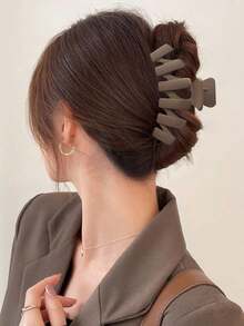 Garras para cabello informales para uso diario en peinados casuales para niñas - Marrón - Ver 3