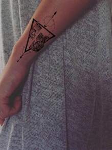20 Pezzi Tattoo Adesivi Temporanei Personalità Uomini Ragazza Fresca Freddo Inverno, Adesivi Tatuaggio Per Parti Nude Del Corpo Come Schiena Mano Dita Collo Orecchio Per Un Look Cool In Occasione Di Feste, Bar E Street Style Y2k tatuaggi finti
tatuaggio
tatuaggi temporanei