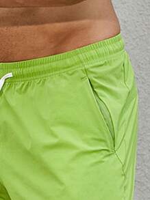 2pcs Men's Casual Quick-Dry Shorts, Black + Neon Green Sports Shorts - Black - View 5