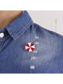 歐美電視節目配件紅傘設計合金胸針