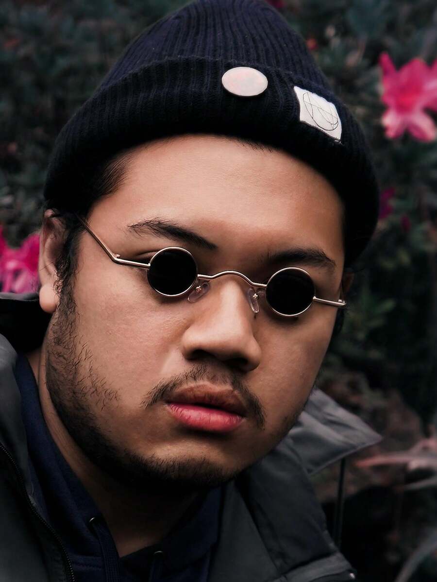 1 chiếc Gương tròn kim loại MINI nhỏ, Gương trang trí kỳ quặc không phổ biến, Kính trang trí thời trang cổ điển Thích hợp cho du lịch, Chụp ảnh, Phát trực tiếp, Cá nhân hóa, Cho vũ hội hóa trang, Lễ hội âm nhạc cho kỳ nghỉ bãi biển mùa hè, Ngoài trời, Du lịch - màu đen - Xem 1