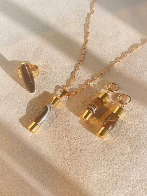 Very Fashionable & Elegant Women's Natural Agate Stone Jewelry Set - Ring Pendant Necklace Earrings - Unique Agate Stone, Each Color Is Different, Random Color Shipping - Suitable For Women's Daily Matching, Commuting - Gifts - Couples - Friends - Festivals