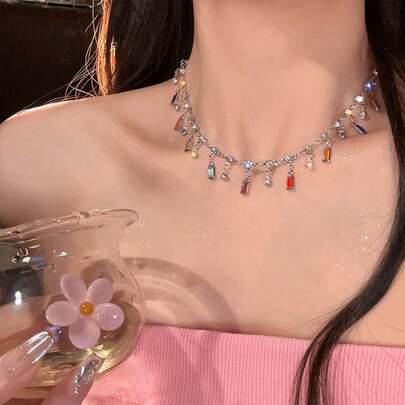قلادة بفراشة بألوان نمط بشرابة بلورية قطعة واحدة/قطعتان، تصميم ماركة فاخرة صغيرة، قلادة طبقات رقيقة، مناسبة للنساء للزفاف والحفلات والعطلات