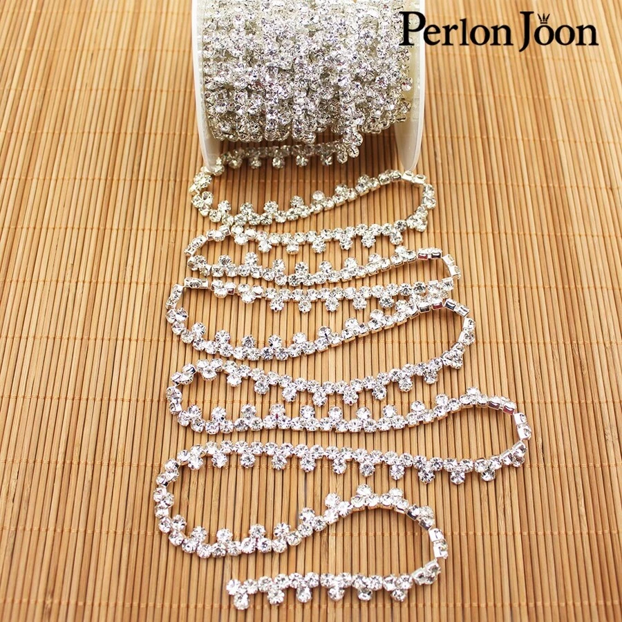 Perlon Joon 1包银色圆点SS24水晶水钻饰边杯链装饰配件,适用于服装和鞋子 - 銀色 - 查看 1