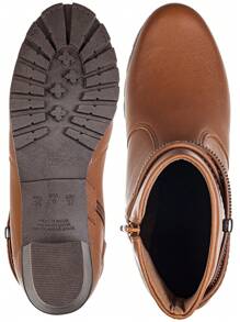 GiGiL Festa Junina Bota Feminina GiGiL Salto Grosso Baixo Cano Curto Tiras Abauladas Strass Zíper Macio Detalhe Confortável Blogueira Moda Atual