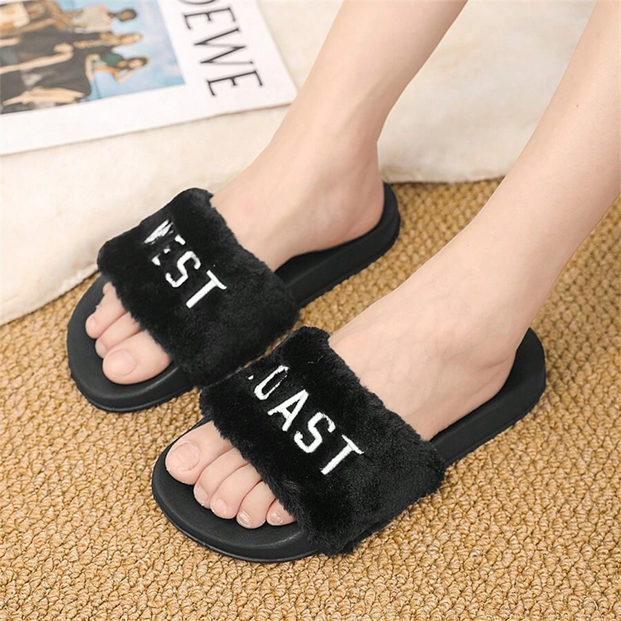 女士塑料拖鞋,戶外沙灘拖鞋,毛茸茸拖鞋和平底涼鞋 - 黑與白 - 查看 1