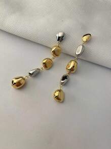 高端奢华金属不对称设计冷色调风格耳环，独特个性化