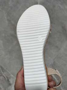 Của phụ nữ Nêm Gót chân & Dày Đáy Dép xăng đan Với Đơn giản Dây đeo , Lộ ra ngón chân , Khóa Khép kín Đối với Giải trí & Đúng mốt Kích thước lớn Có sẵn - Màu be - Xem 5